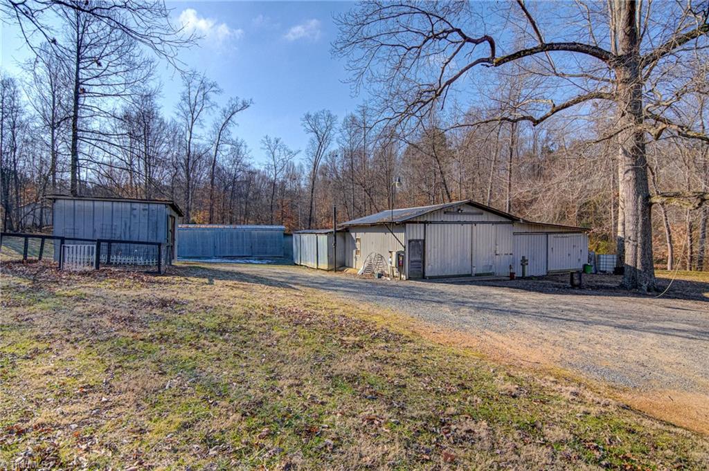 214 L And M Road Lexington, NC 27295 - Photo 30 of 31 Gallery Image 30