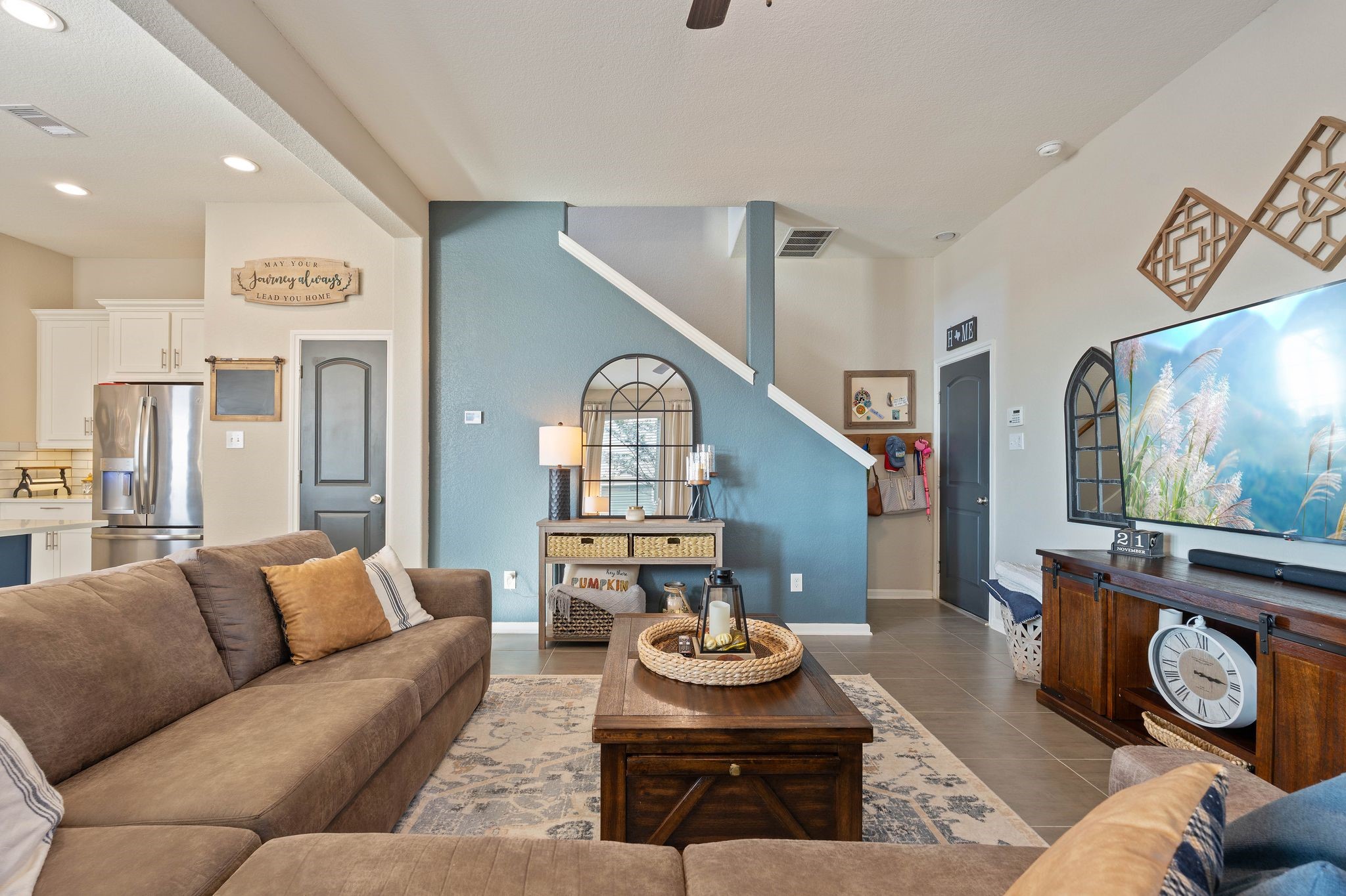 227 Biltmore Loop Montgomery, TX 77316 - Photo 5 of 25 a living room with furniture and a large window