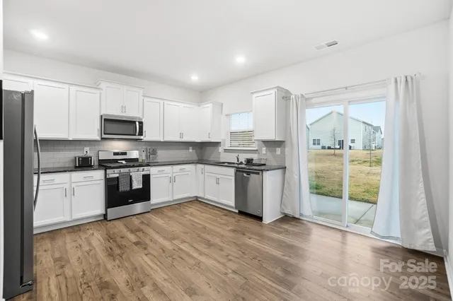 $373,000 | 7576 Stonehouse Drive, Gastonia, NC 28056