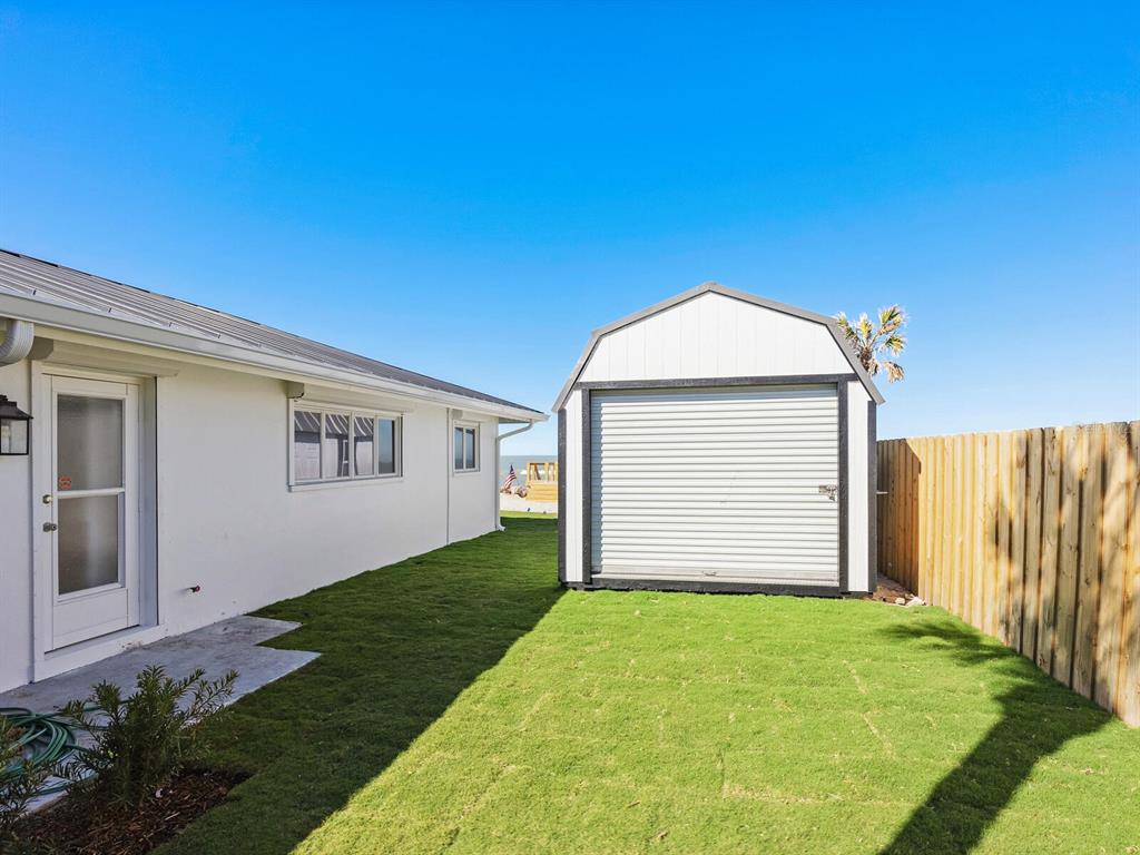 3743 Casey Key Road Nokomis, FL 34275 - Photo 31 of 36