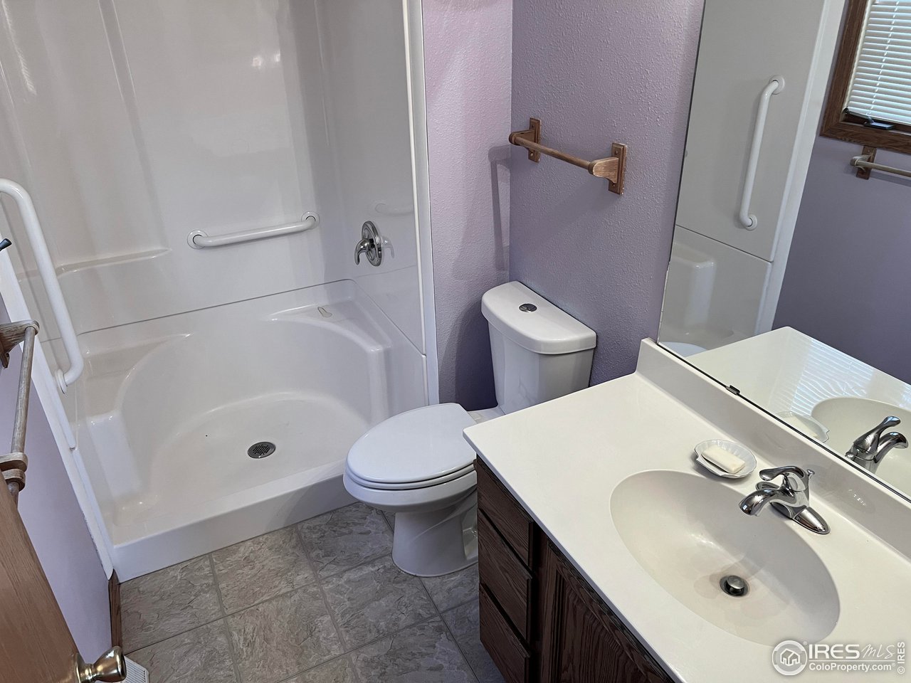 1630 Robin Road Sterling, CO 80751 - Photo 19 of 37 Master bedroom bath