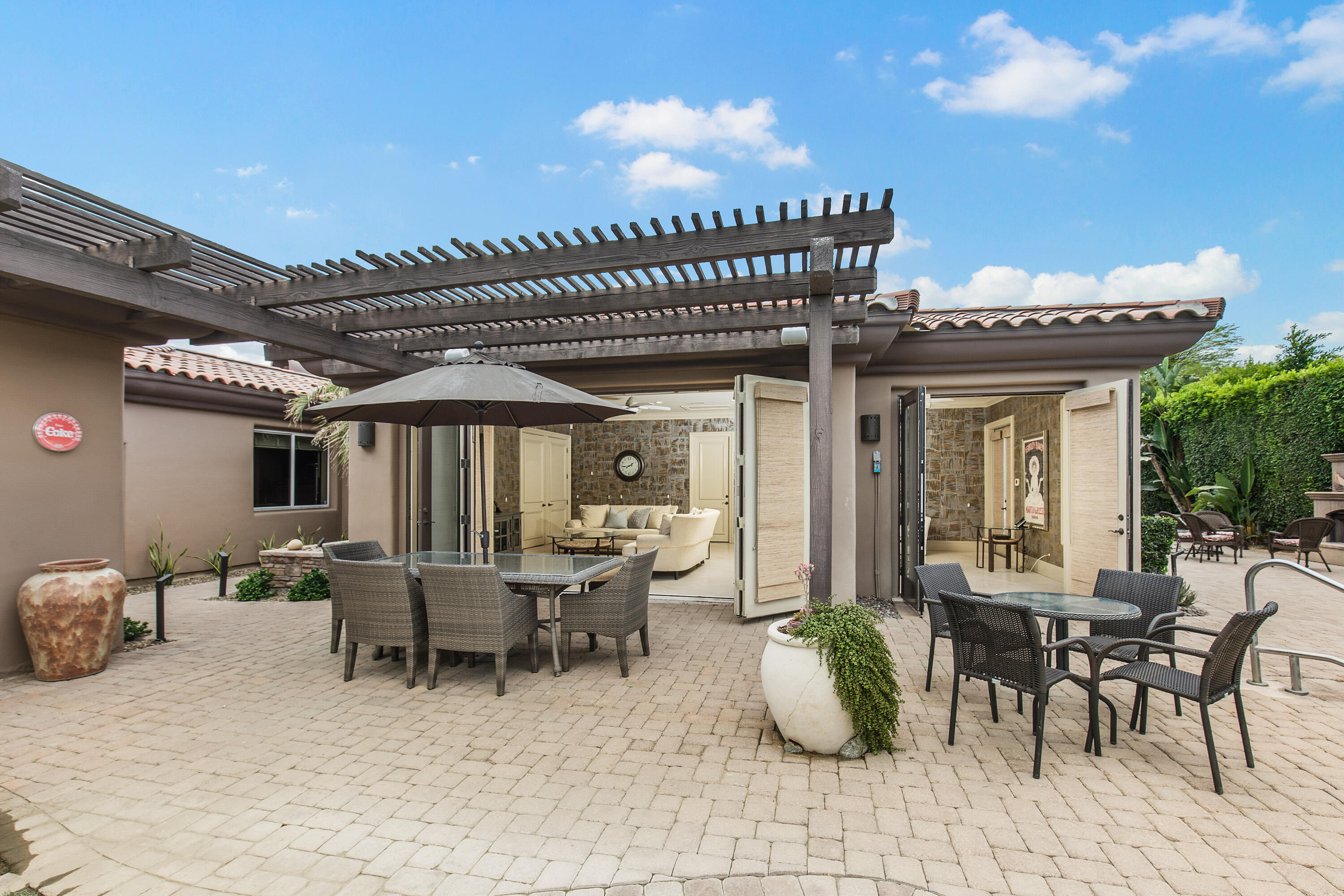 271 Loch Lomond Road Rancho Mirage, CA 92270 - Photo 8 of 56 Patio outside Cabana