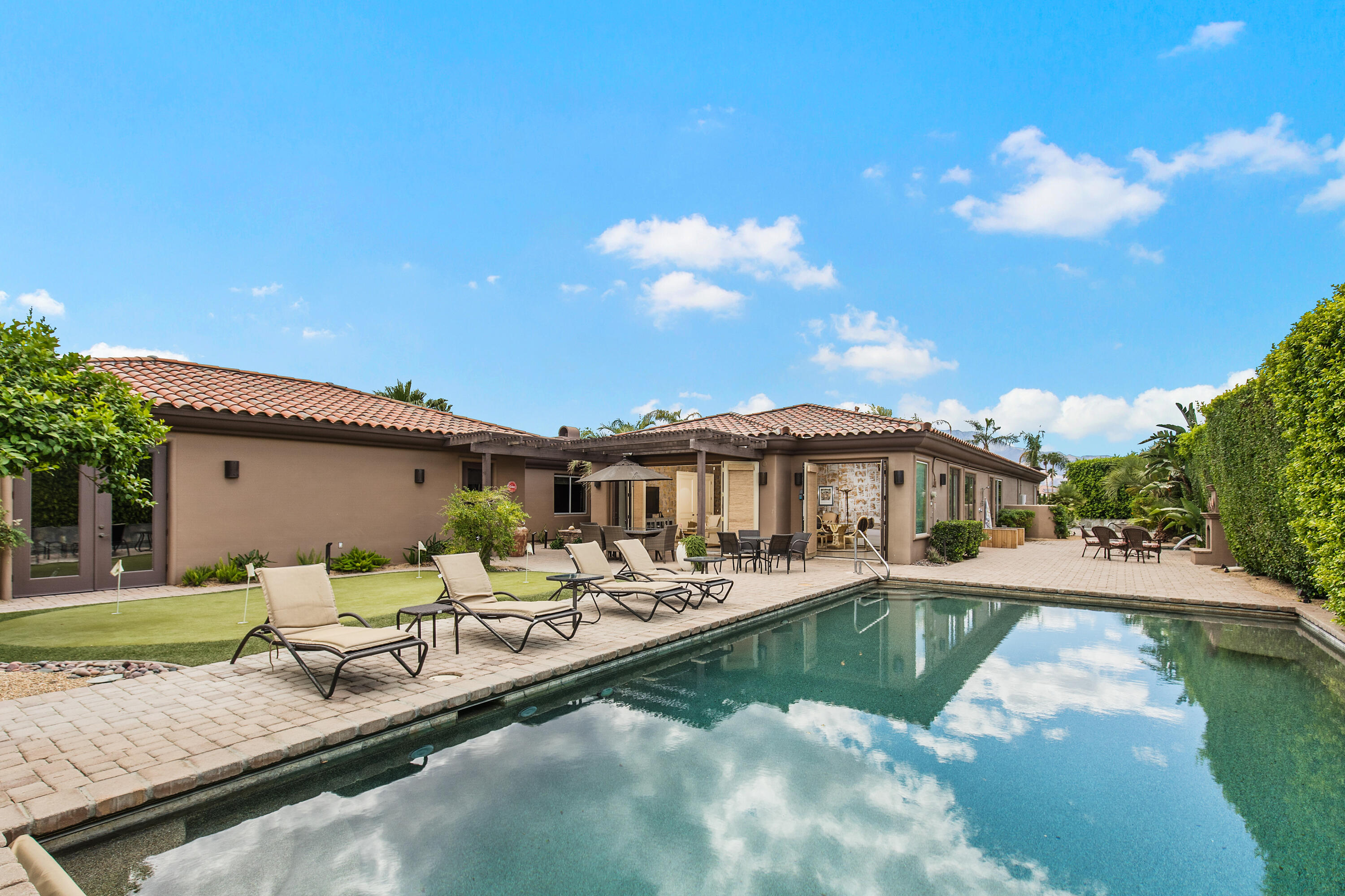 271 Loch Lomond Road Rancho Mirage, CA 92270 - Photo 9 of 56 Lap Pool