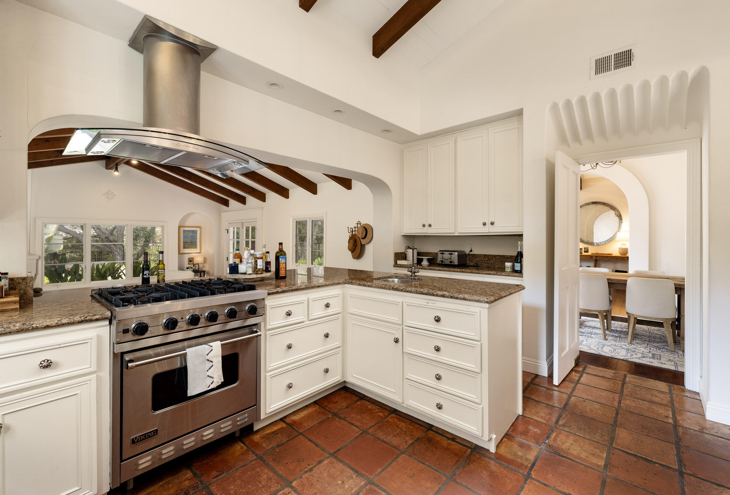 655 Coyote Road Santa Barbara, CA 93108 - Photo 11 of 38 655 Coyote Rd_0030