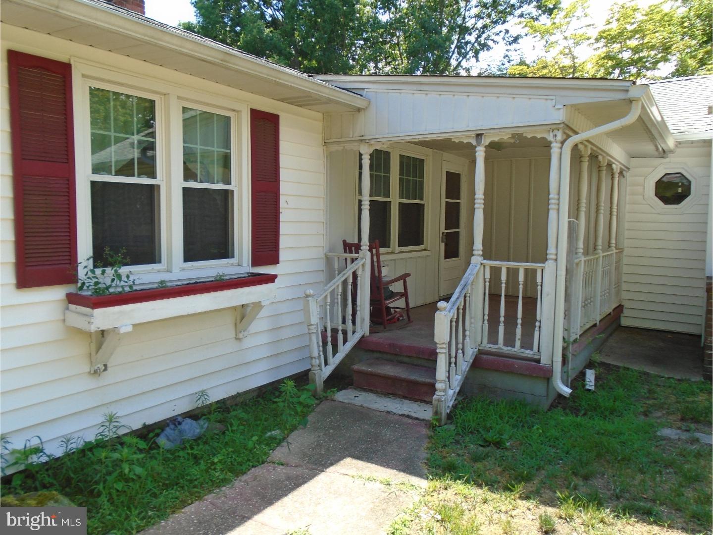 265 Wheat Road Vineland, NJ 08360 - Photo 2 of 21 Porch