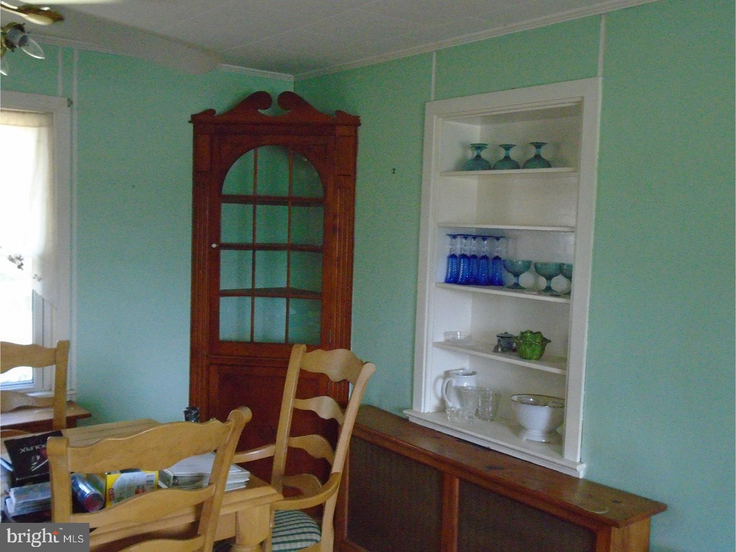 265 Wheat Road Vineland, NJ 08360 - Photo 4 of 21 Dining Room
