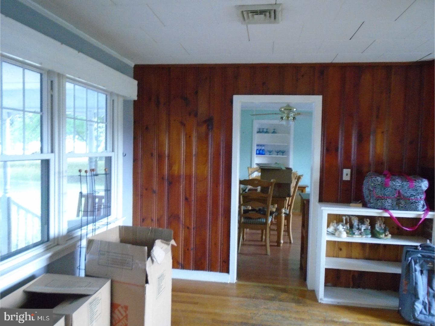 265 Wheat Road Vineland, NJ 08360 - Photo 6 of 21 Living Room