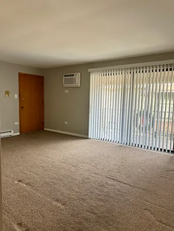 $1,450 | 6334 West 65th Street, Unit 3S, Chicago, IL 60638