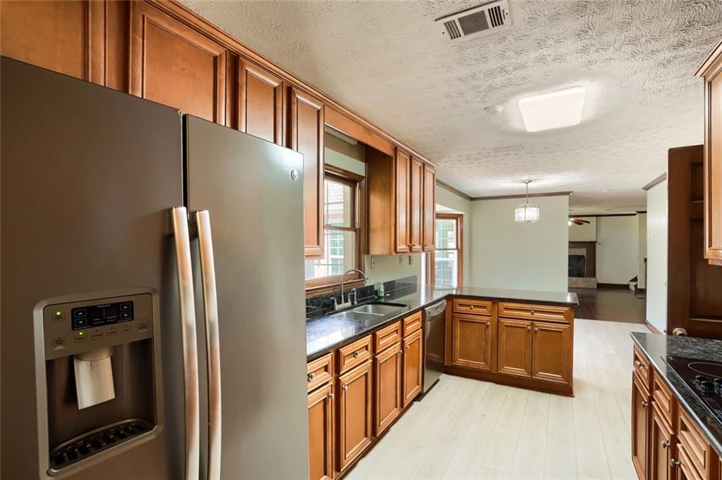 2405 Old Salem Road Southeast Conyers, GA 30013 - Photo 6 of 26