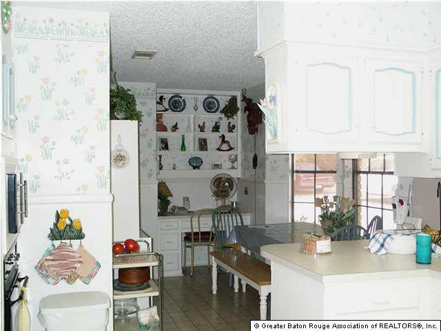 13930 Woodland Ridge Avenue Baton Rouge, LA 70816 - Photo 3 of 8