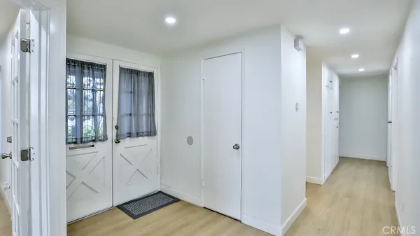 $1,249,000 | 11864 Mayflower Circle, Fountain Valley, CA 92708