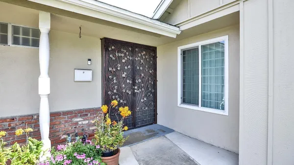 $1,249,000 | 11864 Mayflower Circle, Fountain Valley, CA 92708