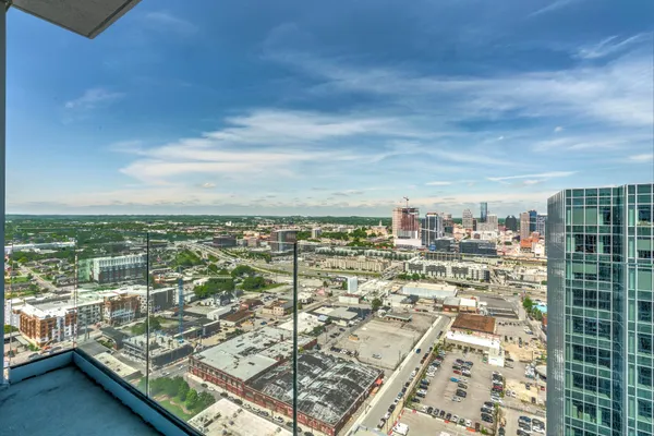 $7,000 | 1616 West End Avenue, Unit 2703, Nashville, TN 37203