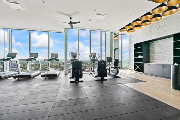 $7,000 | 1616 West End Avenue, Unit 2703, Nashville, TN 37203