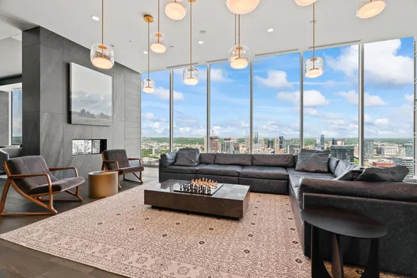 $7,000 | 1616 West End Avenue, Unit 2703, Nashville, TN 37203