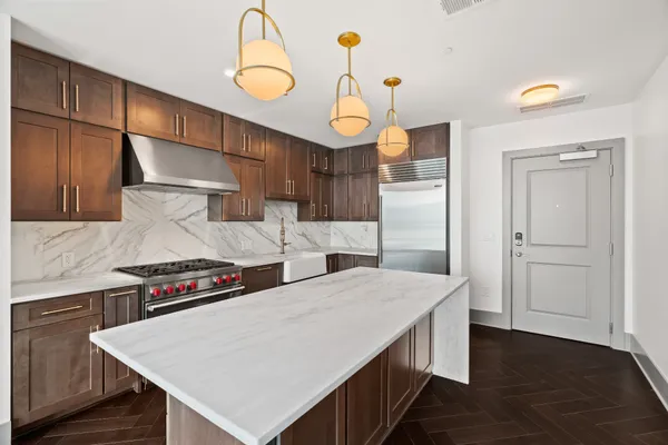 $7,000 | 1616 West End Avenue, Unit 2703, Nashville, TN 37203