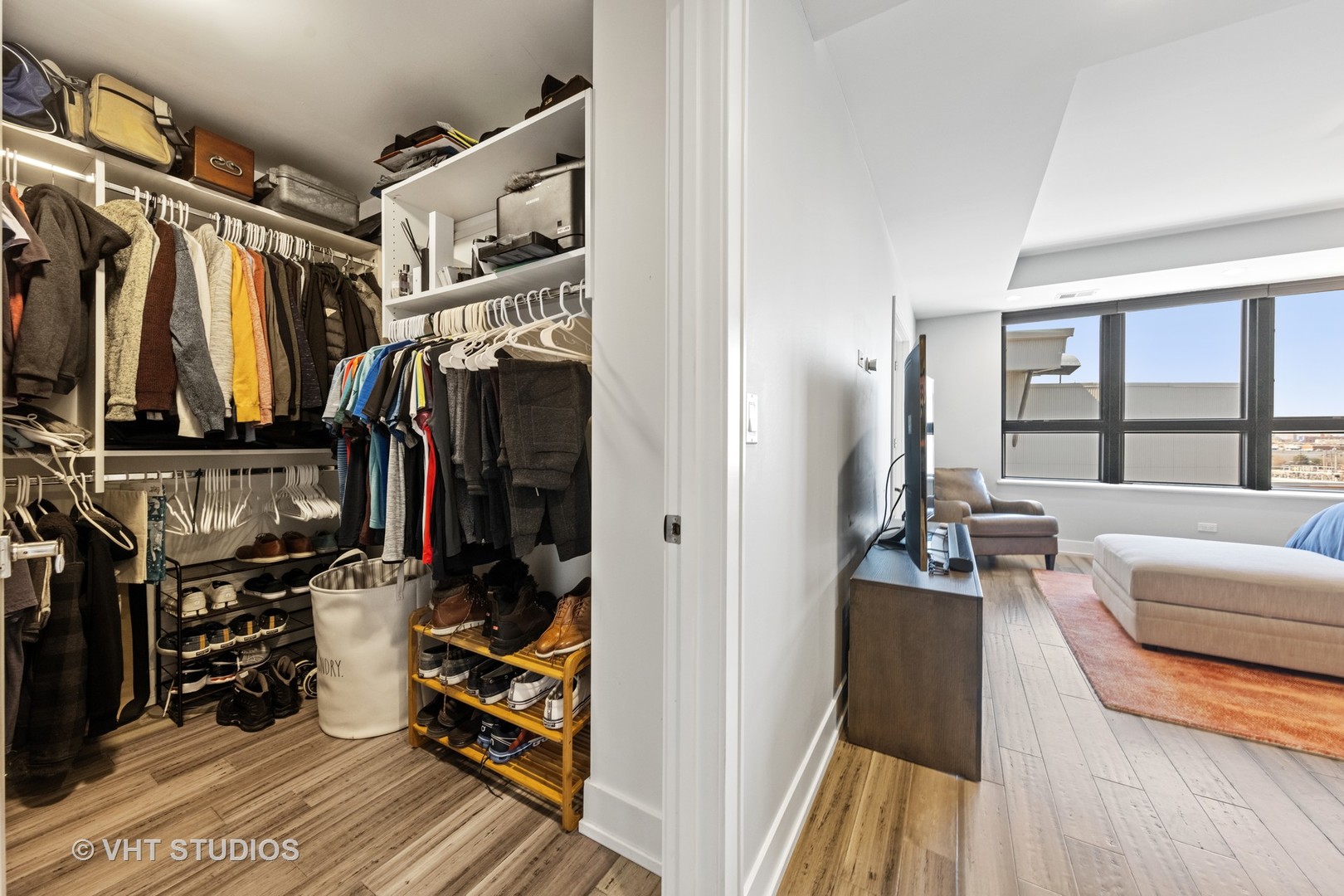 1018 North Larrabee Street, Unit 5N Chicago, IL 60610 - Photo 17 of 27