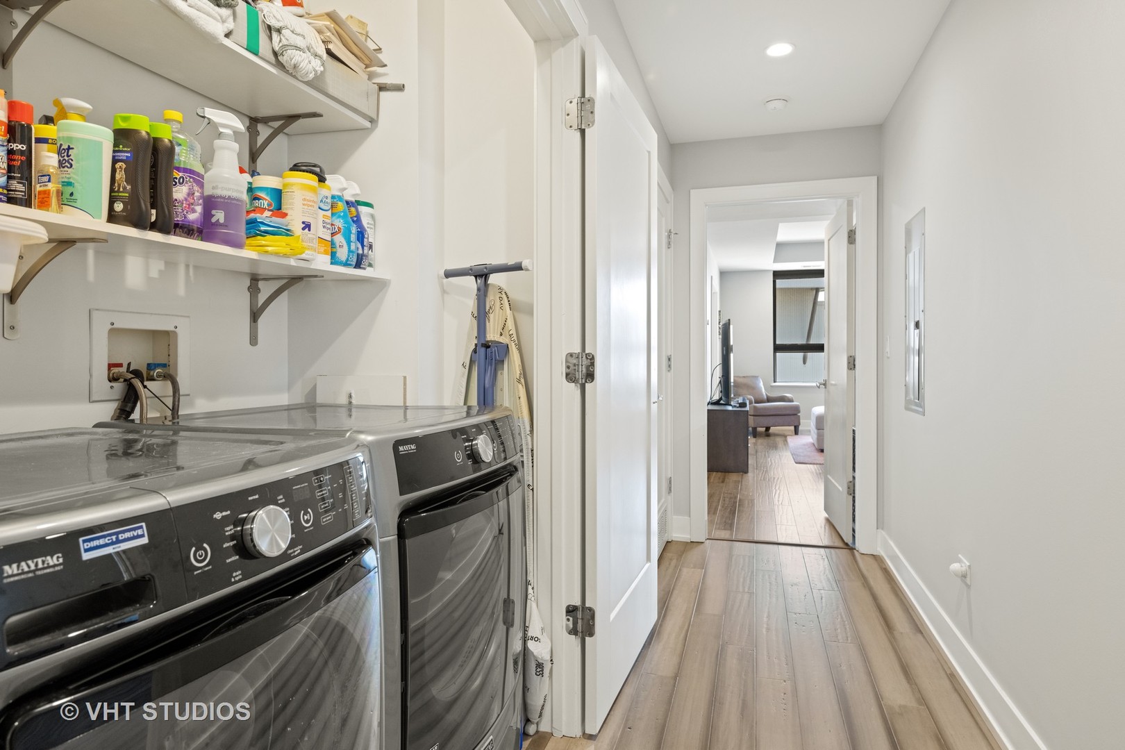 1018 North Larrabee Street, Unit 5N Chicago, IL 60610 - Photo 18 of 27