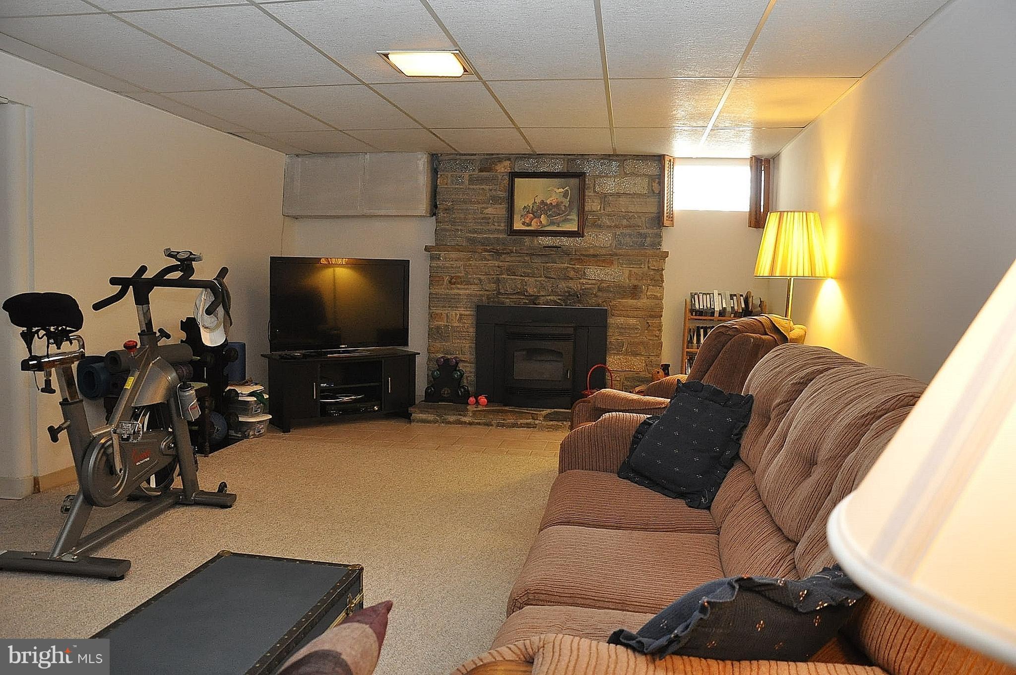 9029 Hines Road Baltimore, MD 21234 - Photo 22 of 30 Interior