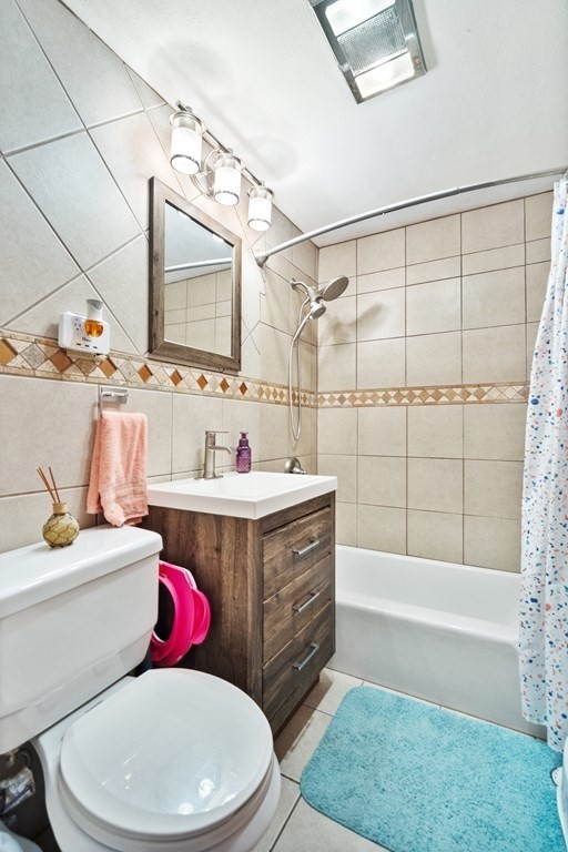 49 Ionia Street Springfield, MA 01109 - Photo 16 of 31 Gallery Image 16