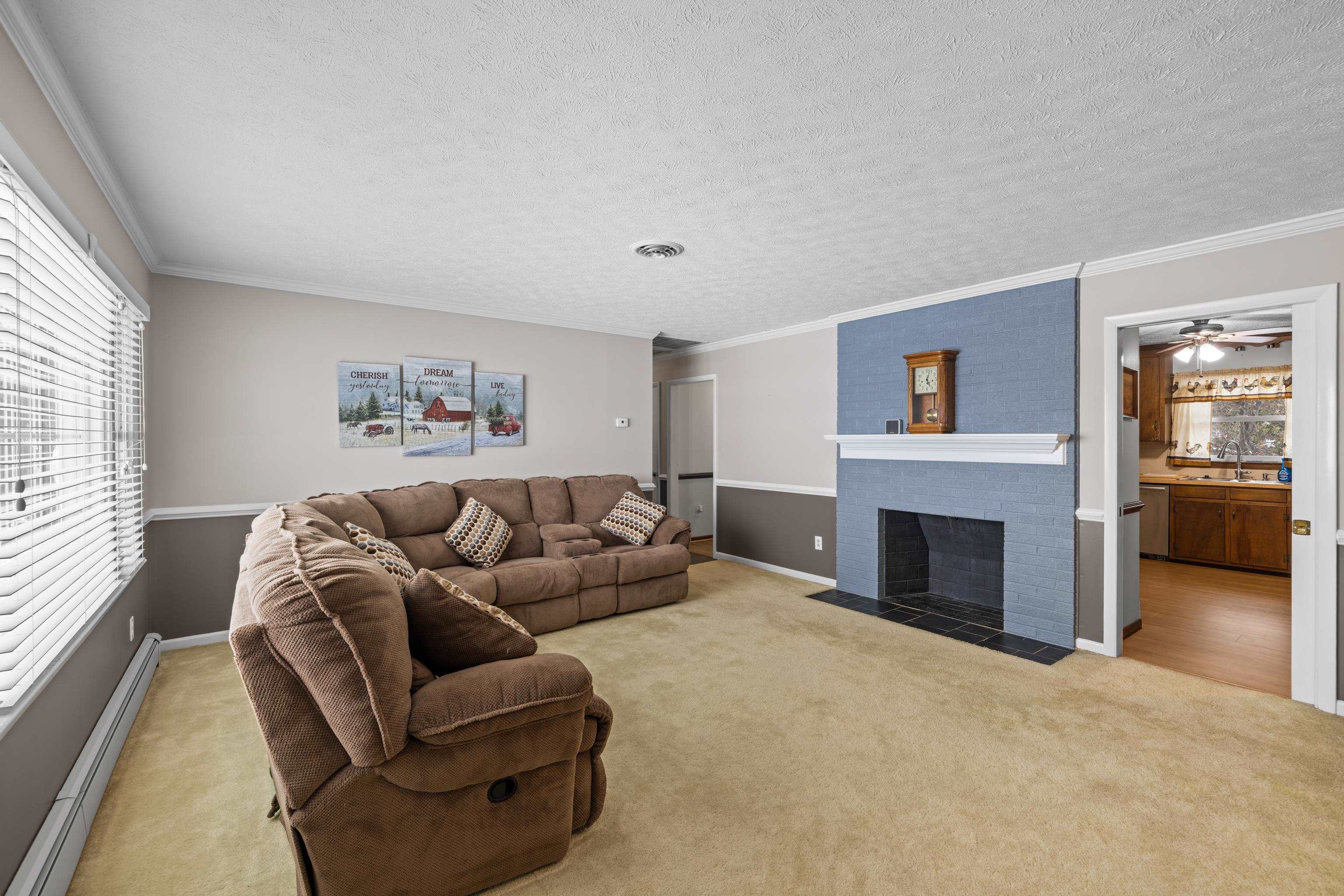 1034 Ladd Road Waynesboro, VA 22980 - Photo 11 of 74 Gallery Image 11