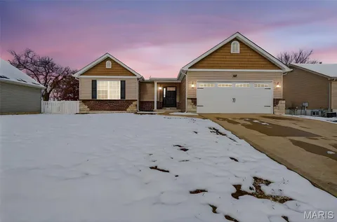 $319,900 | 335 Aspen Creek Drive, Wentzville, MO 63385