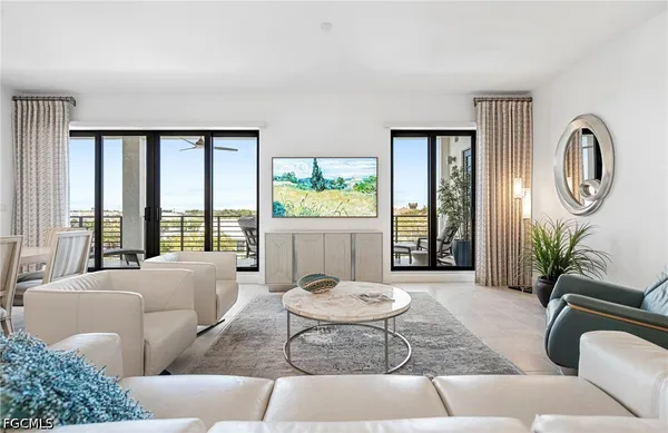 $3,100,000 | 1115 Central Avenue, Unit 557, Naples, FL 34102