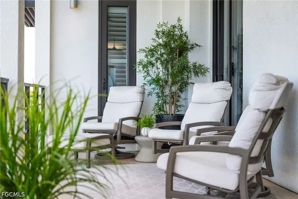 $3,100,000 | 1115 Central Avenue, Unit 557, Naples, FL 34102