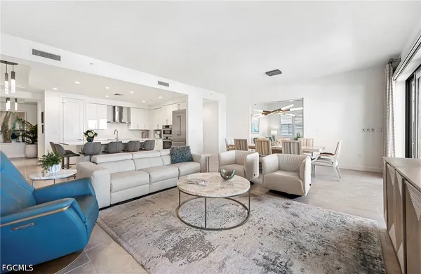 $3,100,000 | 1115 Central Avenue, Unit 557, Naples, FL 34102