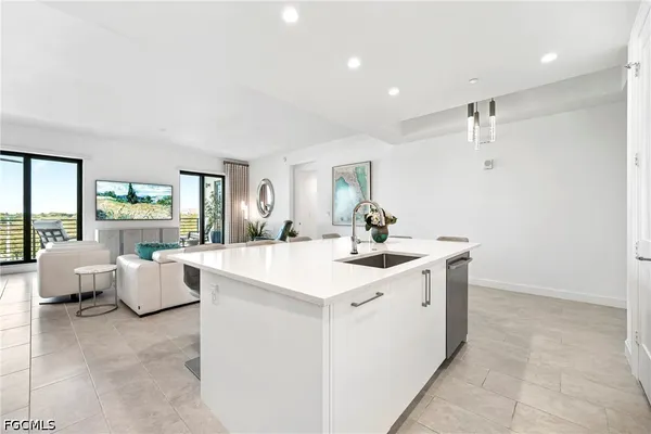 $3,100,000 | 1115 Central Avenue, Unit 557, Naples, FL 34102