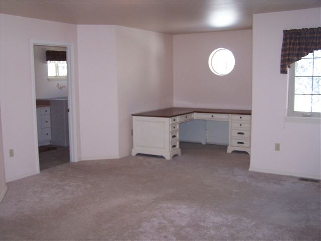 782 Bergen Road Newport, WA 99156 - Photo 8 of 9 Gallery Image 8
