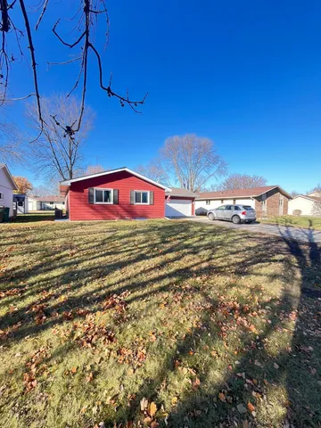 $1,850 | 1811 Judd Avenue North, Glencoe, MN 55336