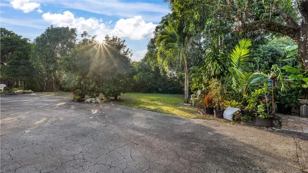$1,400,000 | 13920 North Miami Avenue, Miami, FL 33168