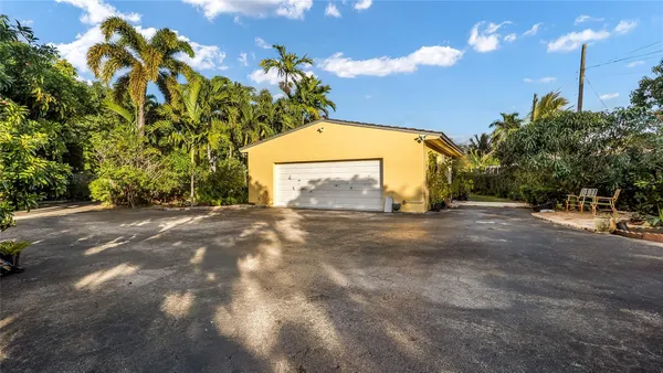 $1,400,000 | 13920 North Miami Avenue, Miami, FL 33168