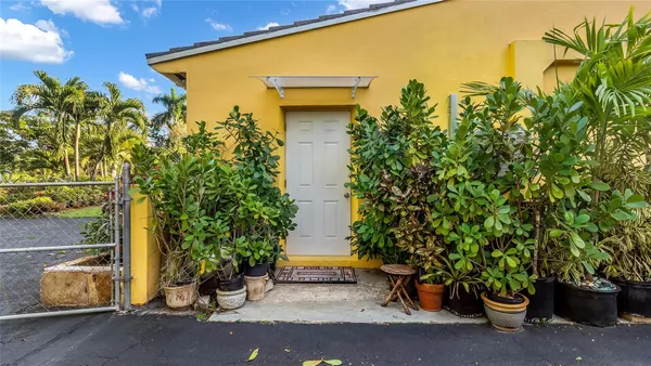 $1,400,000 | 13920 North Miami Avenue, Miami, FL 33168