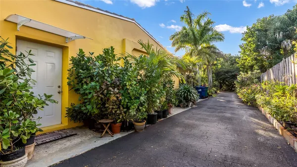 $1,400,000 | 13920 North Miami Avenue, Miami, FL 33168