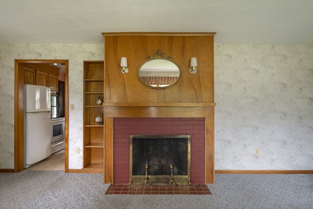 31 Birch Hill Road Northampton, MA 01062 - Photo 5 of 21 Gallery Image 5