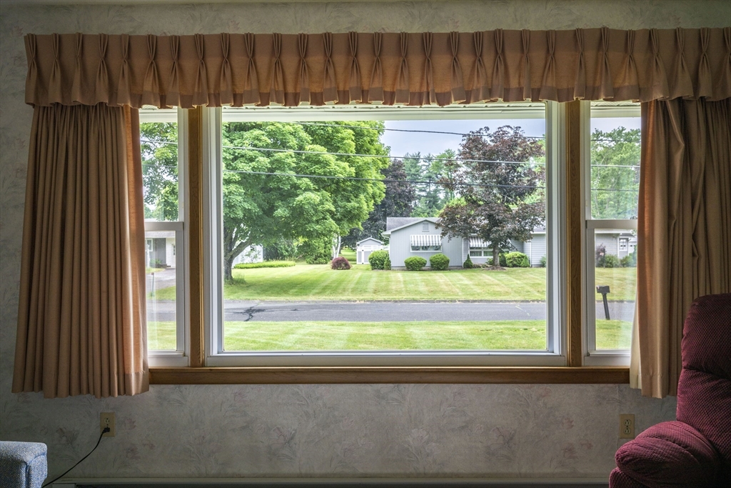 31 Birch Hill Road Northampton, MA 01062 - Photo 7 of 21 Gallery Image 7