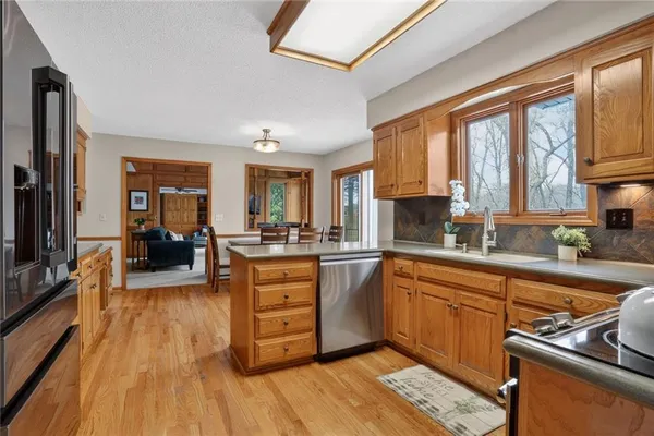 $525,000 | 12914 West 69th Street, Shawnee, KS 66216
