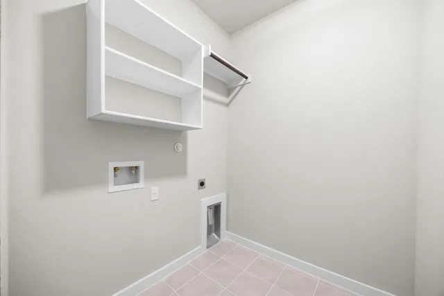 $379,900 | 8010 Shining Flor Run, Lago Vista, TX 78645