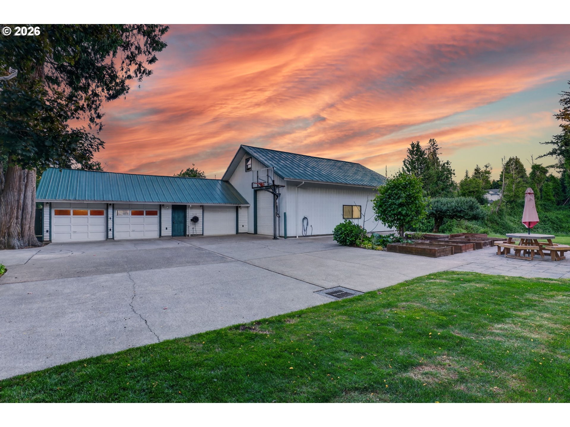 3678 West Powell Loop Gresham, OR 97030 - Photo 28 of 48