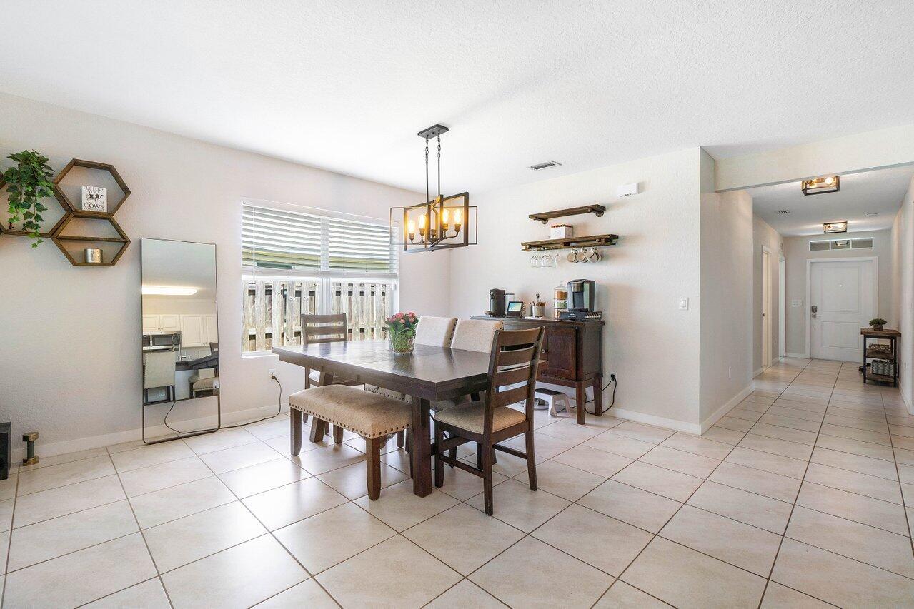 6846 Mitchell Street Jupiter, FL 33458 - Photo 5 of 26 005-6846MitchellStreet-Jupiter-FL-33458-