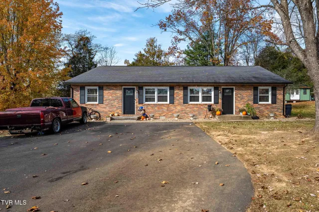 $365,000 | 255 Wildwood Drive, Unit 8, Bristol, TN 37620