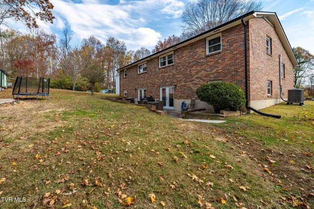 $365,000 | 255 Wildwood Drive, Unit 8, Bristol, TN 37620