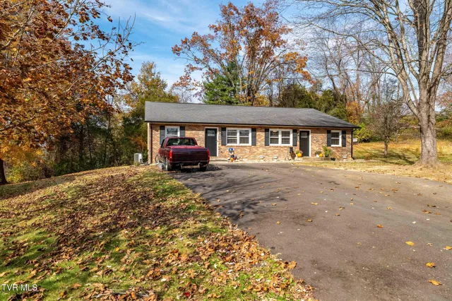 $365,000 | 255 Wildwood Drive, Unit 8, Bristol, TN 37620