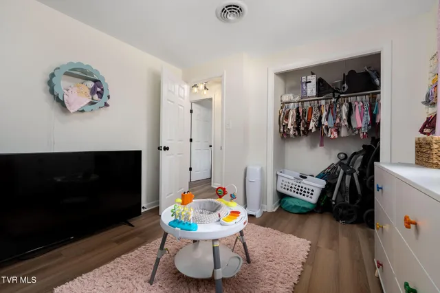 $365,000 | 255 Wildwood Drive, Unit 8, Bristol, TN 37620