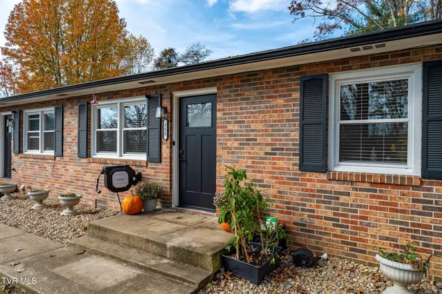 $365,000 | 255 Wildwood Drive, Unit 8, Bristol, TN 37620