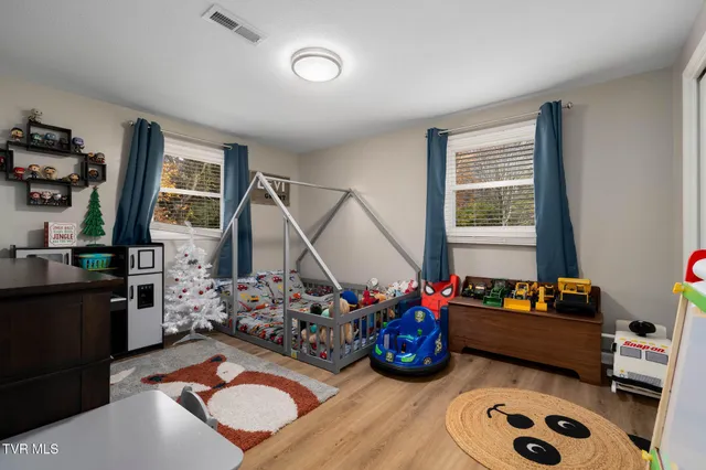 $365,000 | 255 Wildwood Drive, Unit 8, Bristol, TN 37620