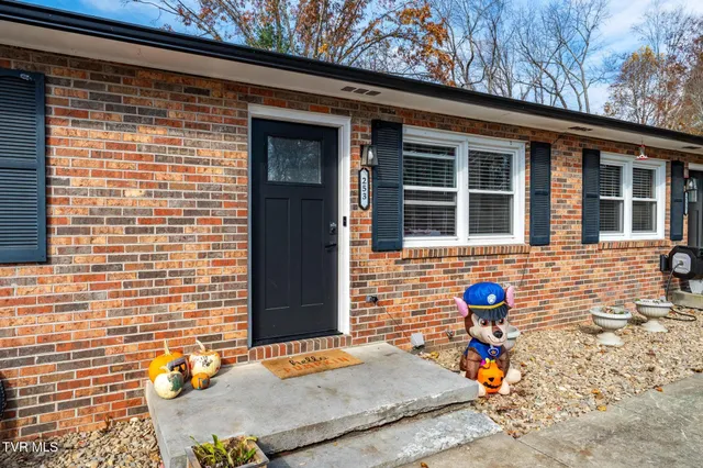 $365,000 | 255 Wildwood Drive, Unit 8, Bristol, TN 37620