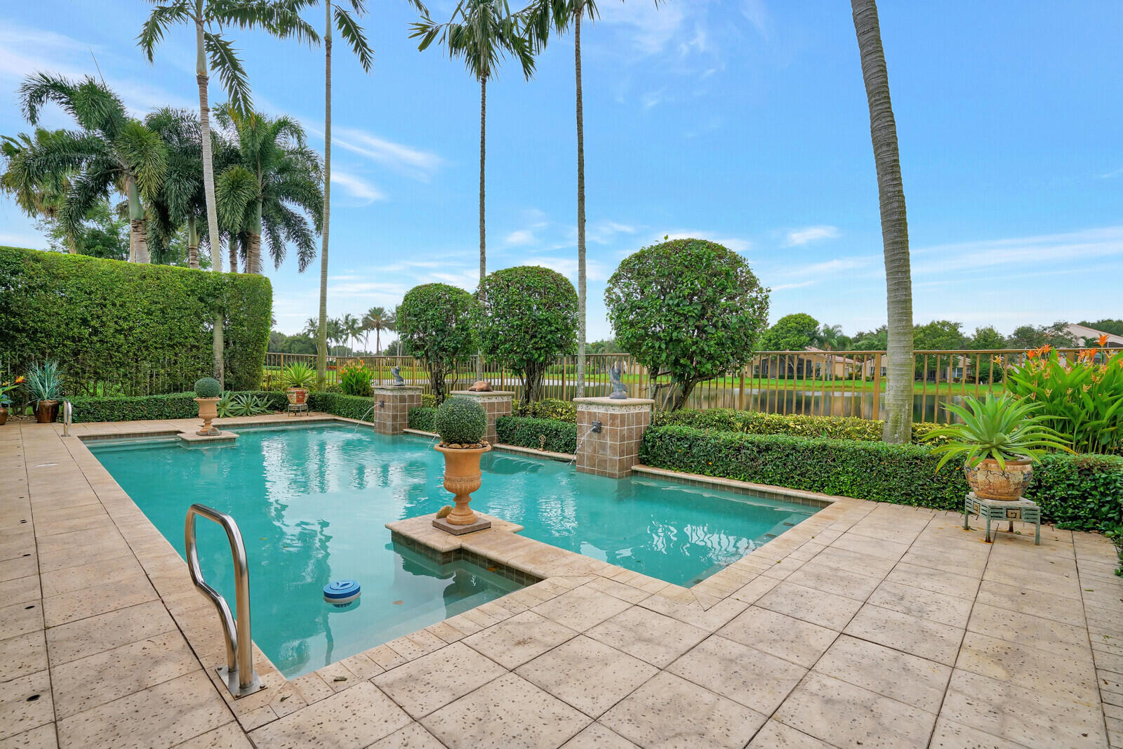 7016 Corning Circle Boynton Beach, FL 33437 - Photo 39 of 66 private pool